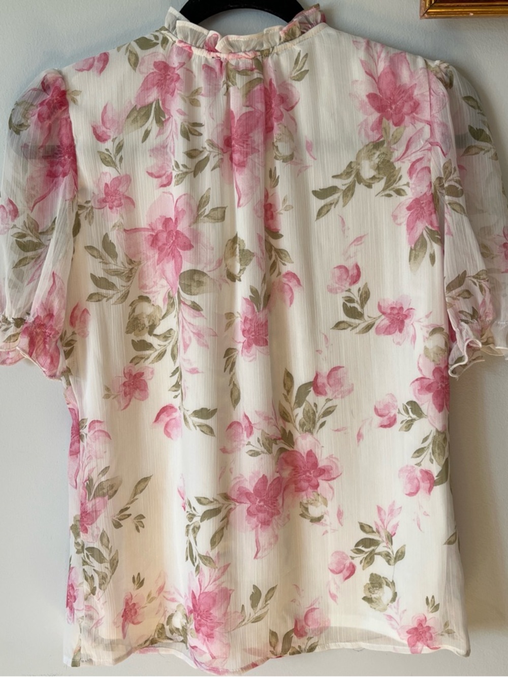 Pink shirt - Picture 2 of 11